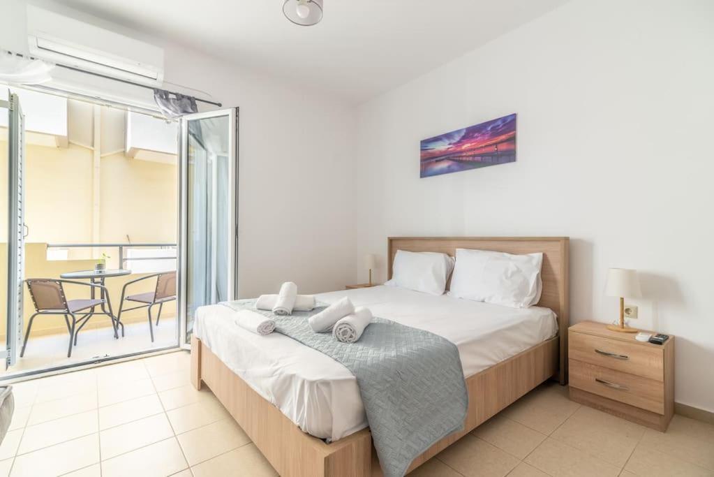 Urban Apt Next University 11 伊拉克利翁 外观 照片