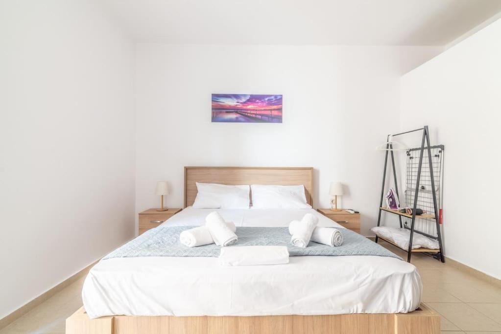Urban Apt Next University 11 伊拉克利翁 外观 照片