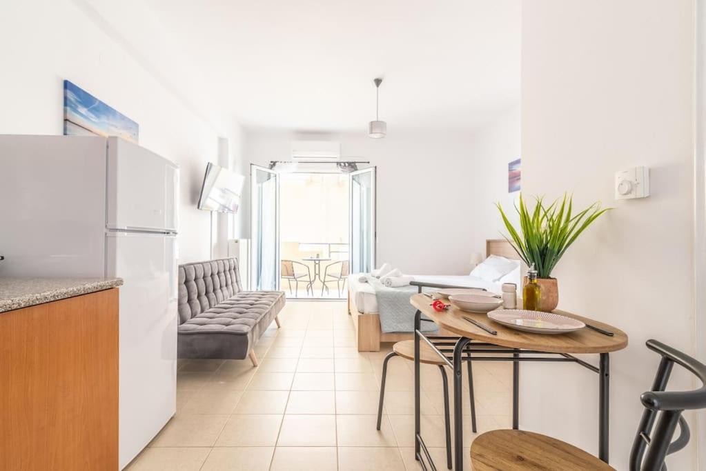 Urban Apt Next University 11 伊拉克利翁 外观 照片